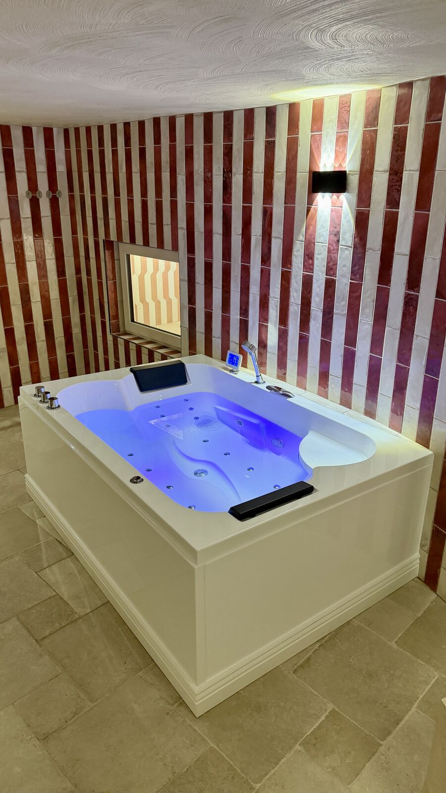 Bubbelbad in de hammam van White Lotus in Grimbergen